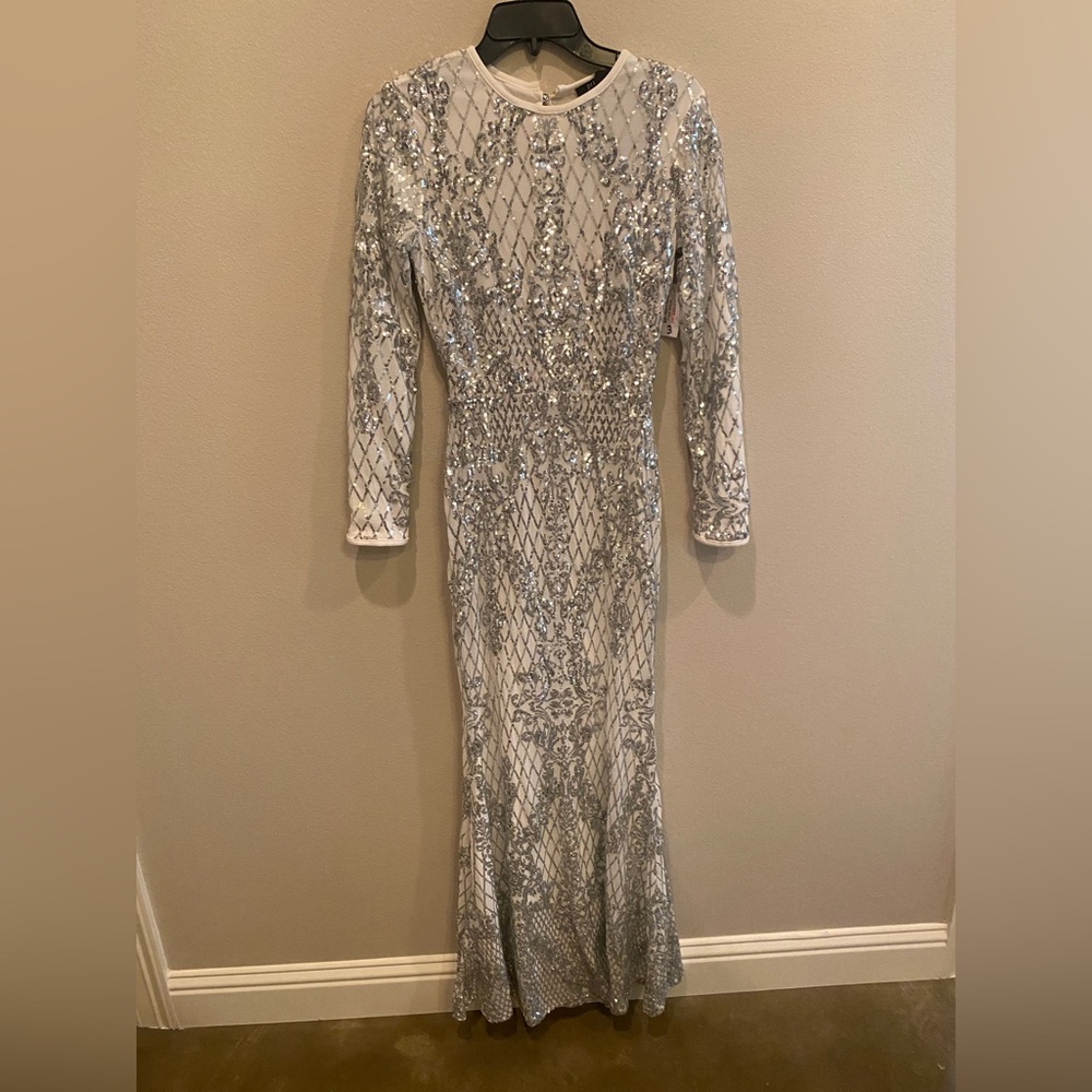 Privy prom dress
